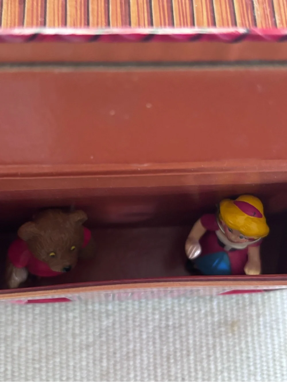 Walter Foster Goldilocks and The Three Bear book Playhouse & Figures 1999